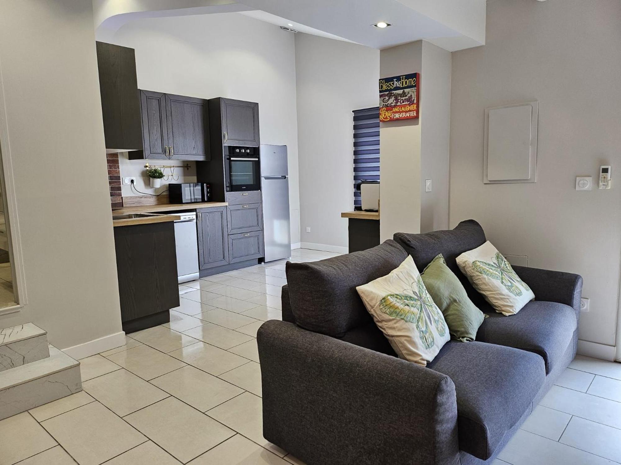 Agreable Logement Avec Terrasse Saint-Victoret Екстер'єр фото