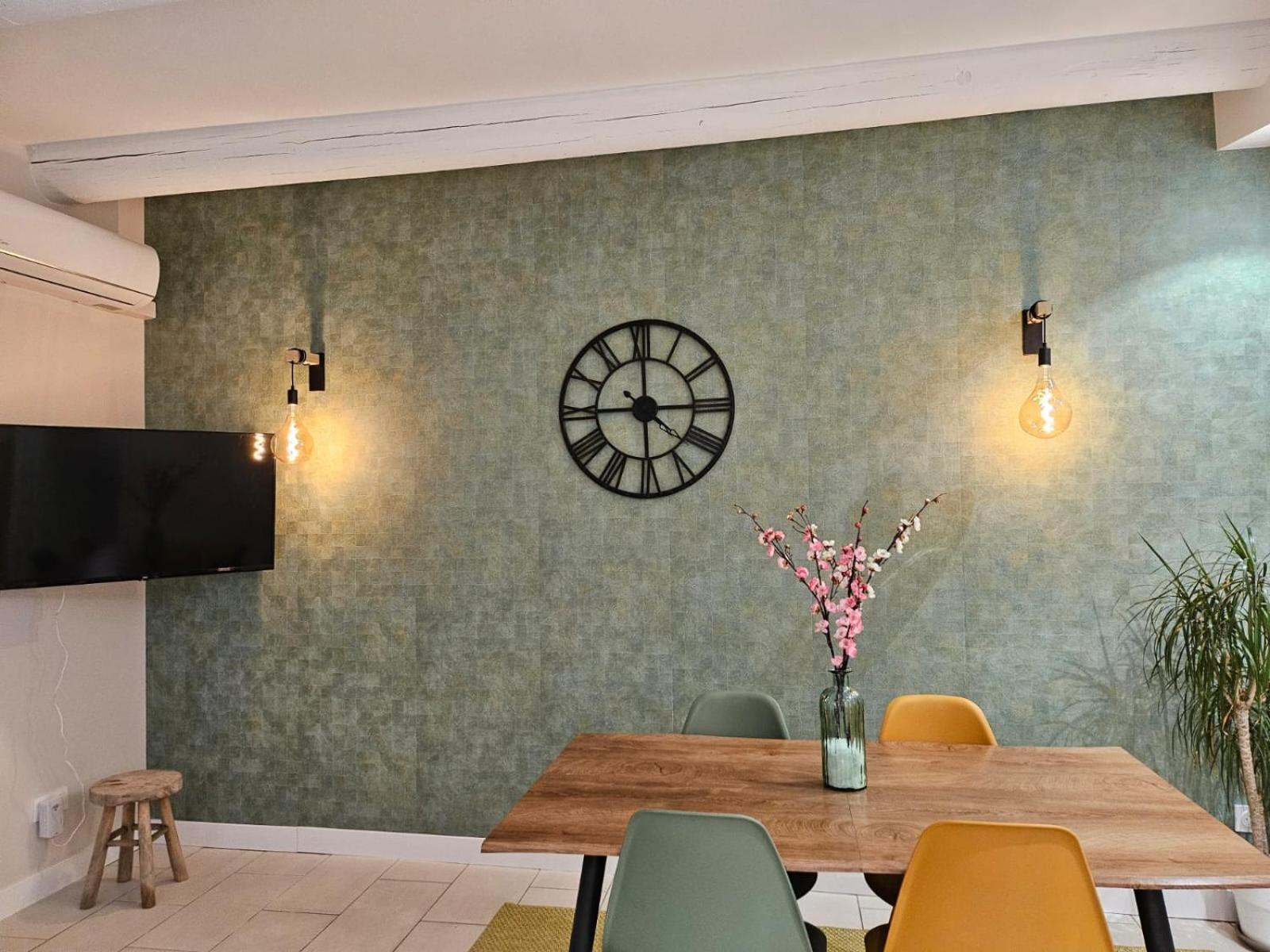 Agreable Logement Avec Terrasse Saint-Victoret Екстер'єр фото